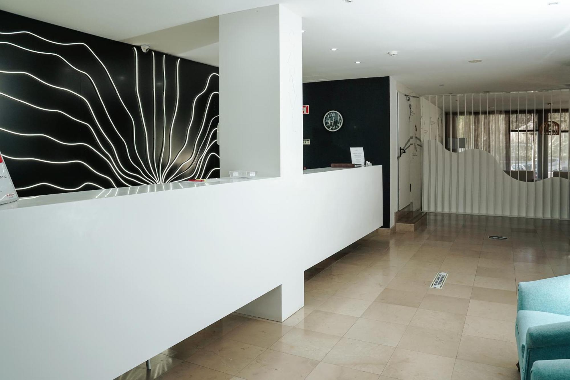 Hotel Carvi 3*